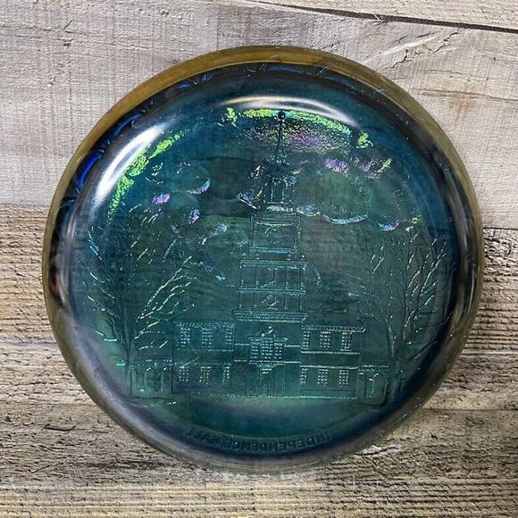Vintage Indiana Glass Co Glass Plate Iridescent Carnival Independence Hall Blue - Picture 3 of 10